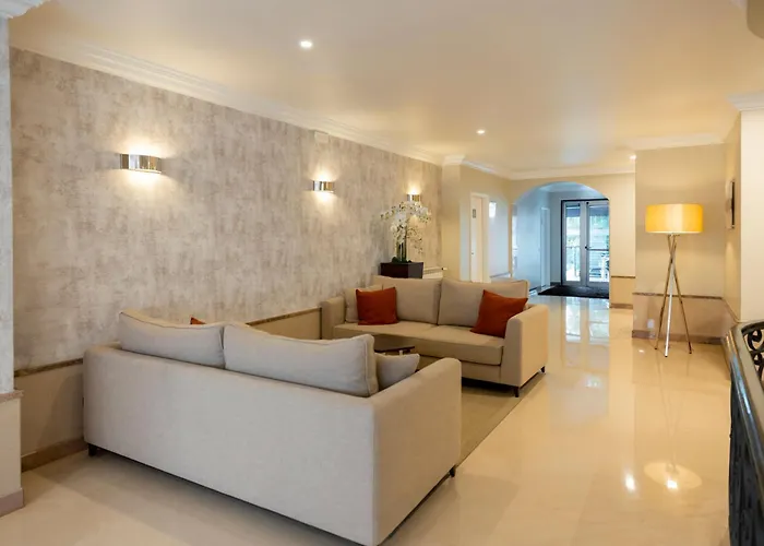 Avenida De Fatima Hotel