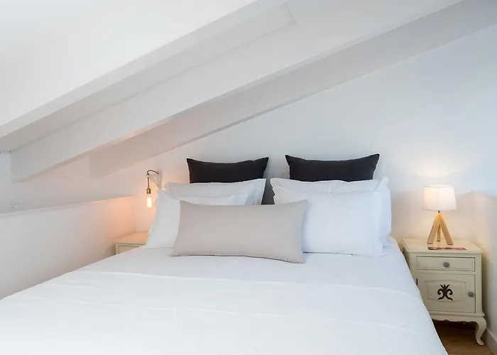 Pet friendly Lugares Com Historia Apartment Obidos